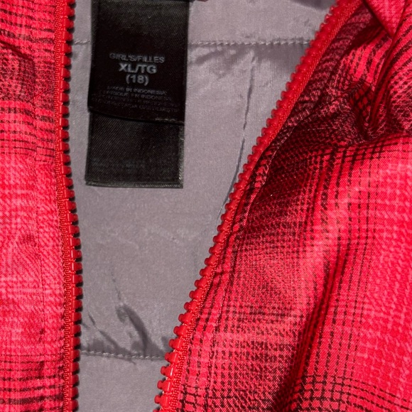 The North Face Kids Red Plaid Jacket - Picture 4 of 6